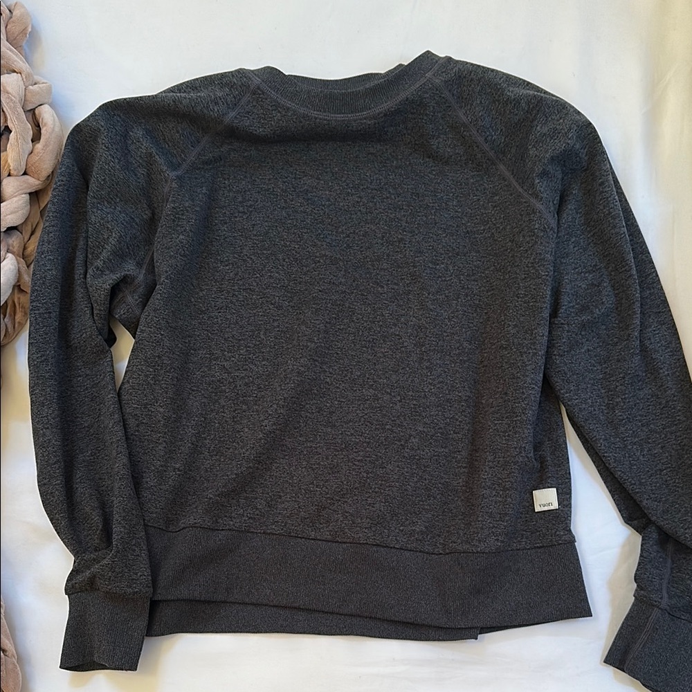 Vuori Women’s Long Sleeve Halo Crew - Charcoal Heather - Size Small